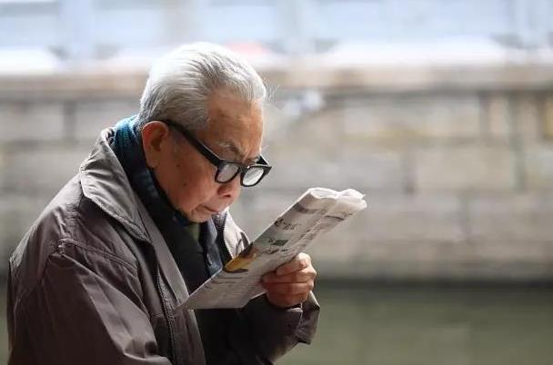 老花鏡幾年需要一換？您的老花鏡戴了多久了？