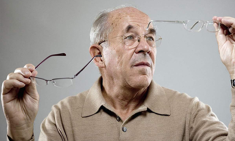 怎么配老花眼鏡，要驗(yàn)光嗎？