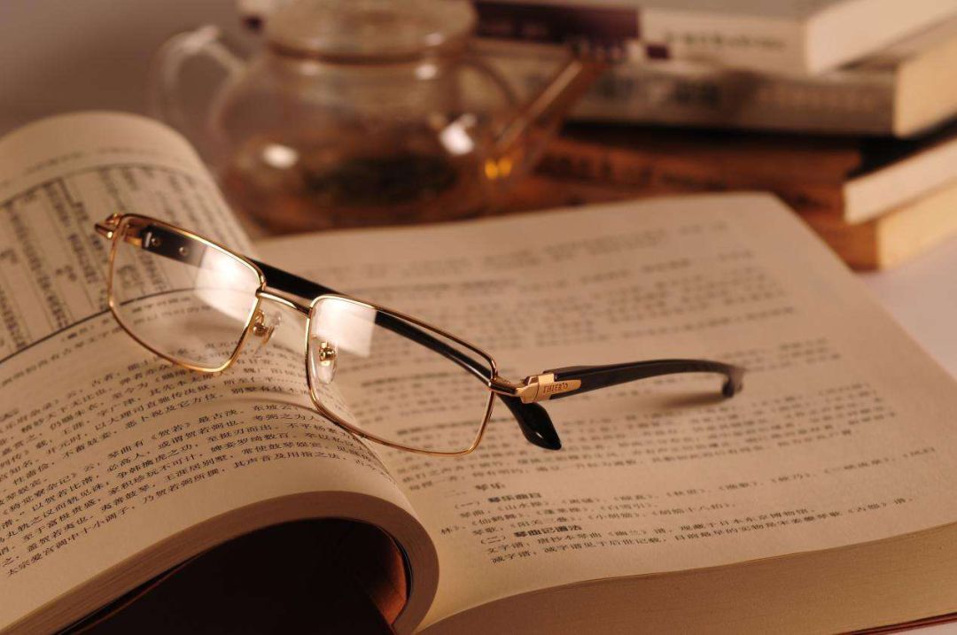 老花鏡最多戴五年就得換，科學(xué)嗎？
